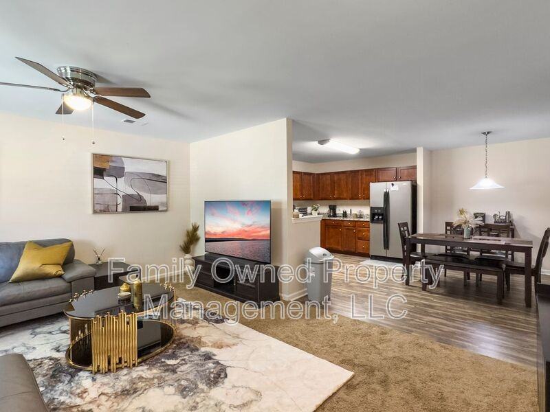 204 Wildberry Ln - Photo 5 of 30