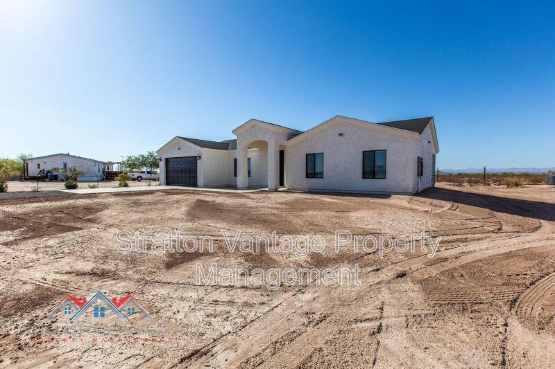 20020 E Mayfield Rd - Photo 2 of 49