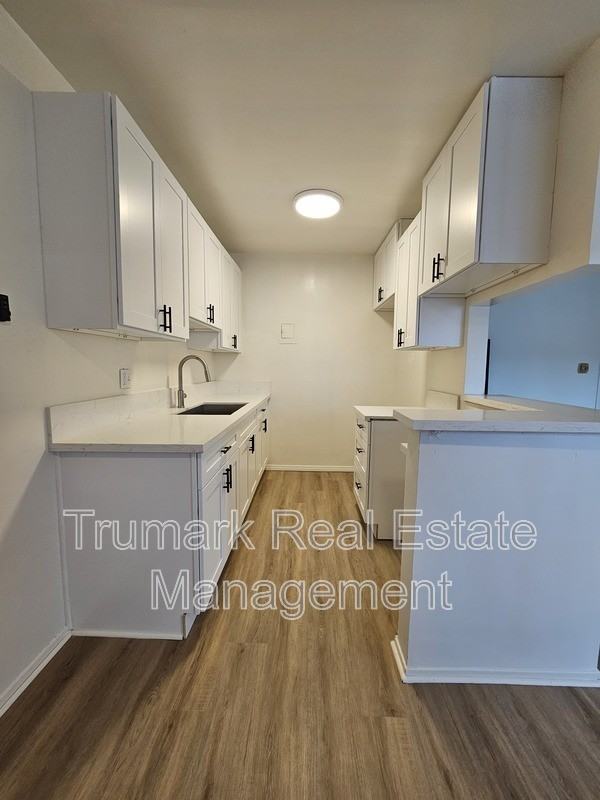 337 Riverdale Dr #7 - Photo 2 of 6