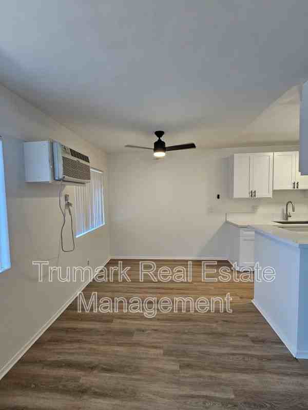 337 Riverdale Dr #7 - Photo 3 of 6