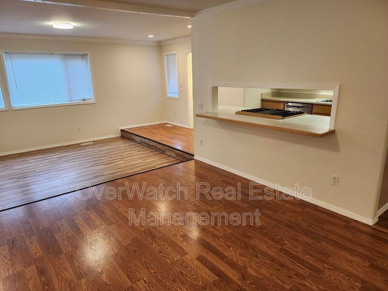 9321 Noblewood St - Photo 6 of 27