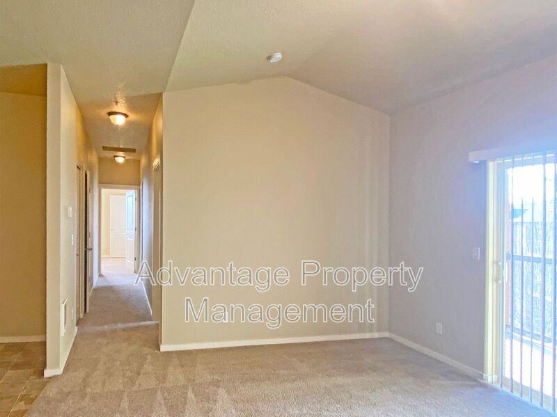 519 Catron St N #519-06 - Photo 5 of 26