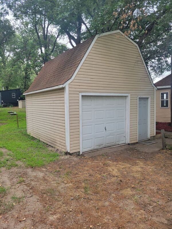 28105 134 1/2 St Nw - Photo 2 of 18