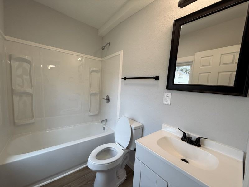 1008 Avenue A - Photo 6 of 20