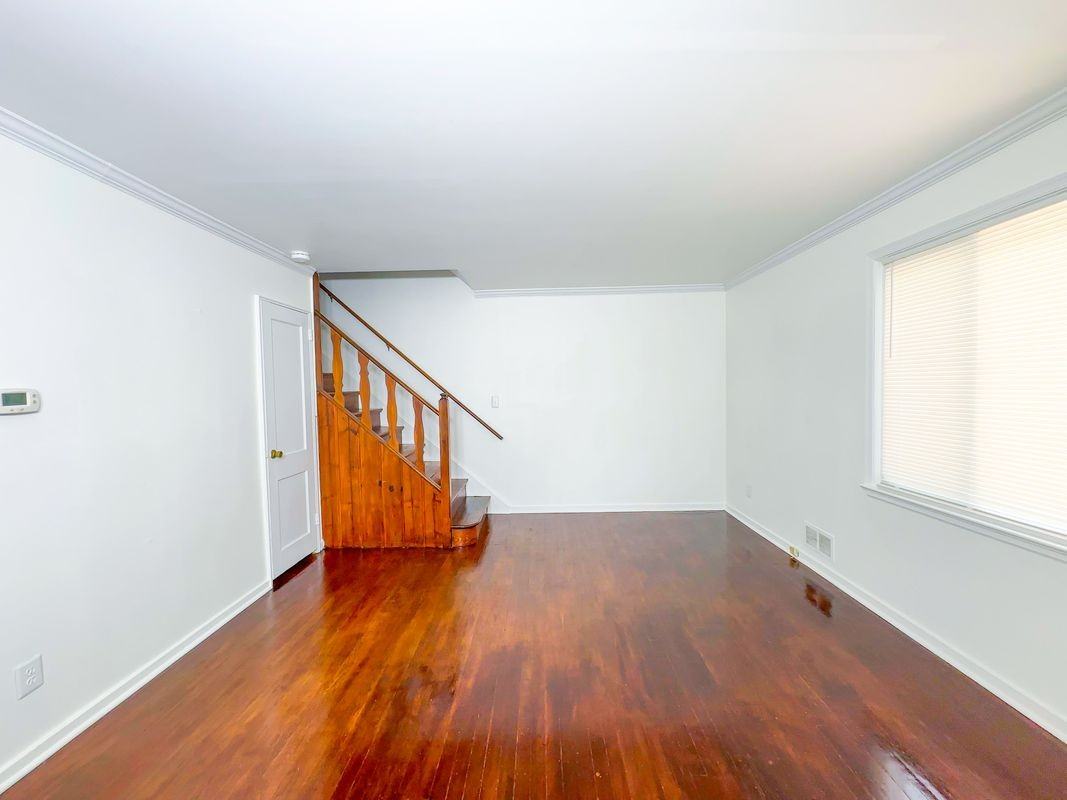 12040 Valleywood Dr - Photo 2 of 19