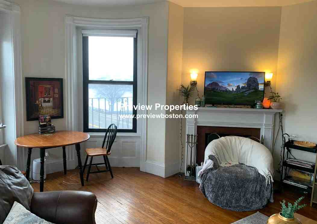 Beacon St #35P - Photo 2 of 6