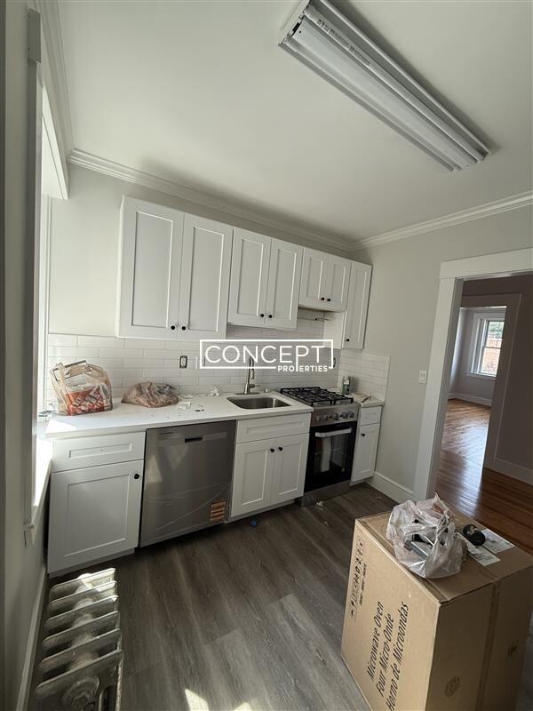 54 Chiswick Ter #11B - Photo 2 of 9