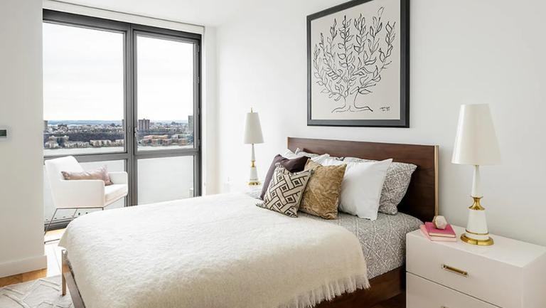 606 W 57th St #2819 - Photo 3 of 8