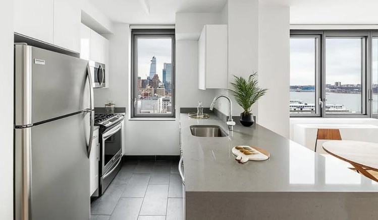 606 W 57th St #2819 - Photo 5 of 8
