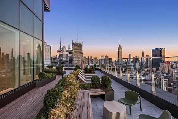 10th Ave #4207 - Photo 7 of 15