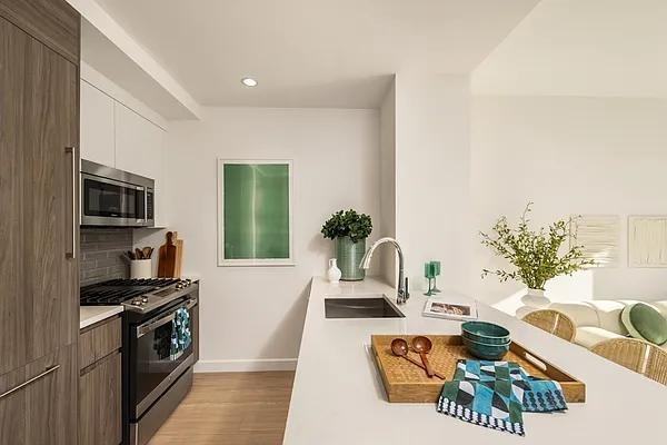 10th Ave #3803 - Photo 3 of 11