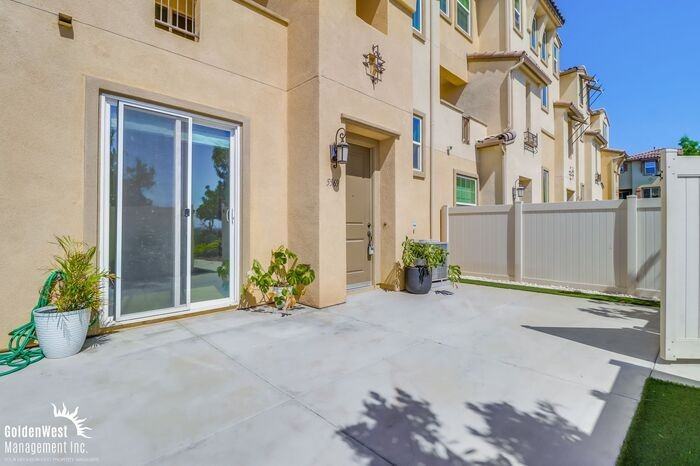 5569 Santa Alicia - Photo 3 of 17