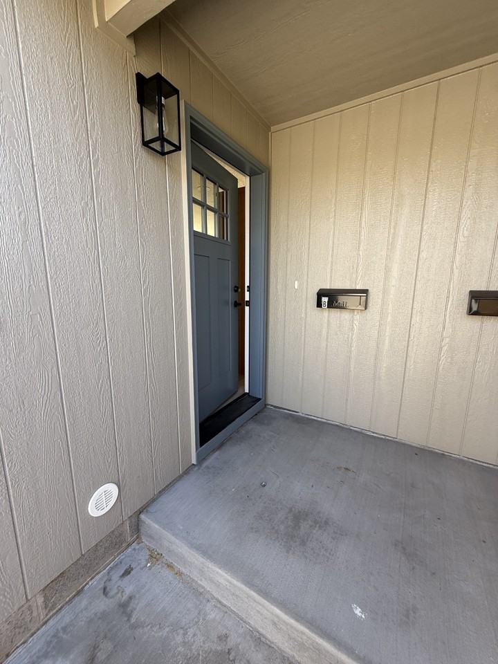 1321 Northeast 7th Street b - Photo 3 of 12