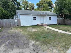 2418 W Blount St - Photo 1 of 1