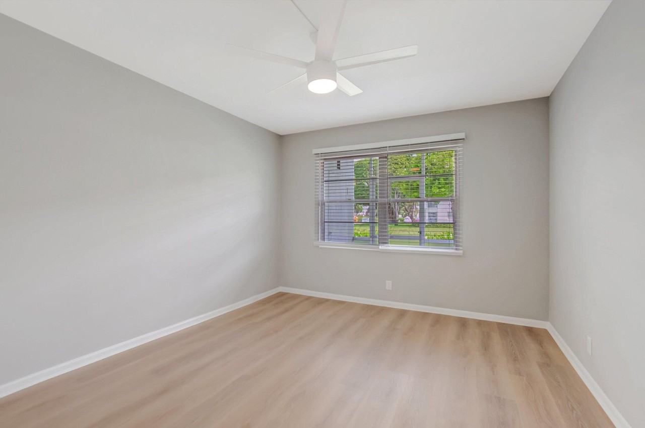 296 Fanshaw H - Photo 6 of 50