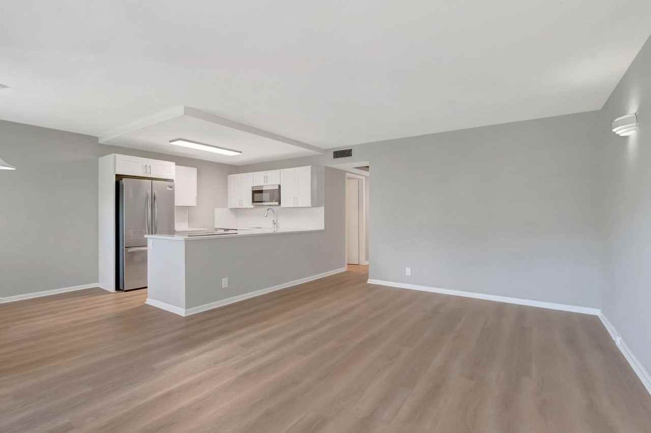 296 Fanshaw H - Photo 7 of 50