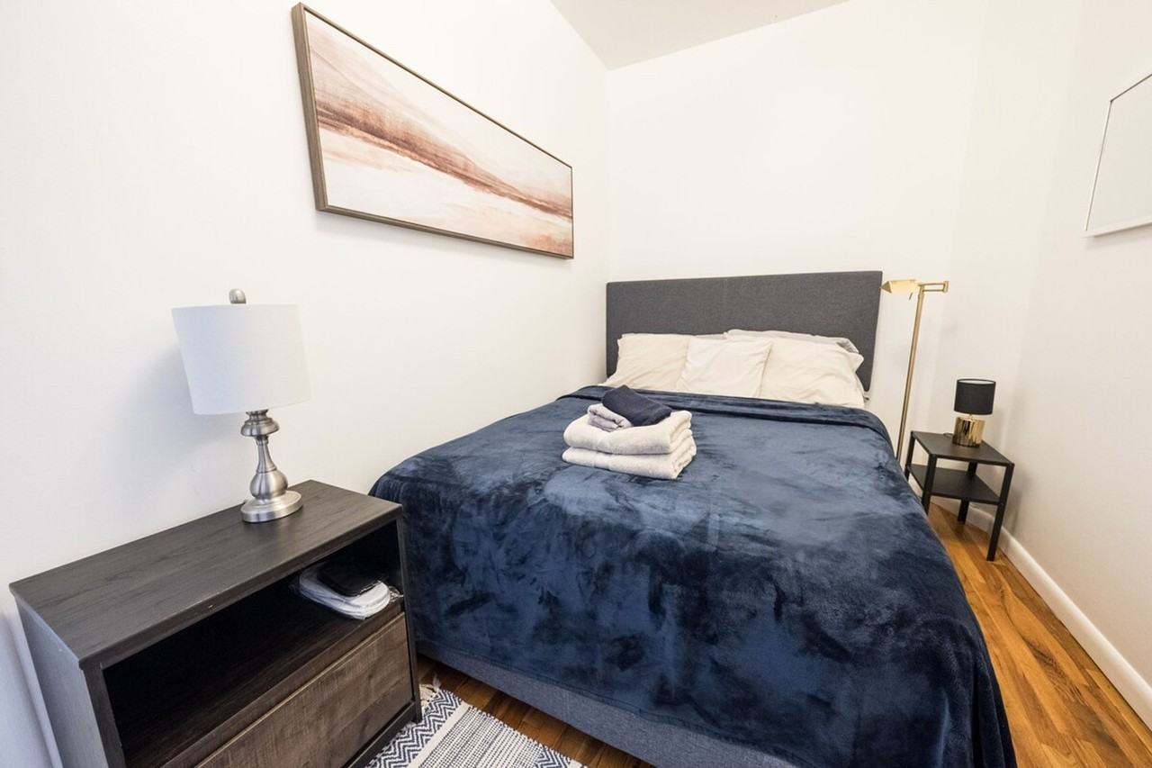 317 East 75th Street - Photo 3 of 62