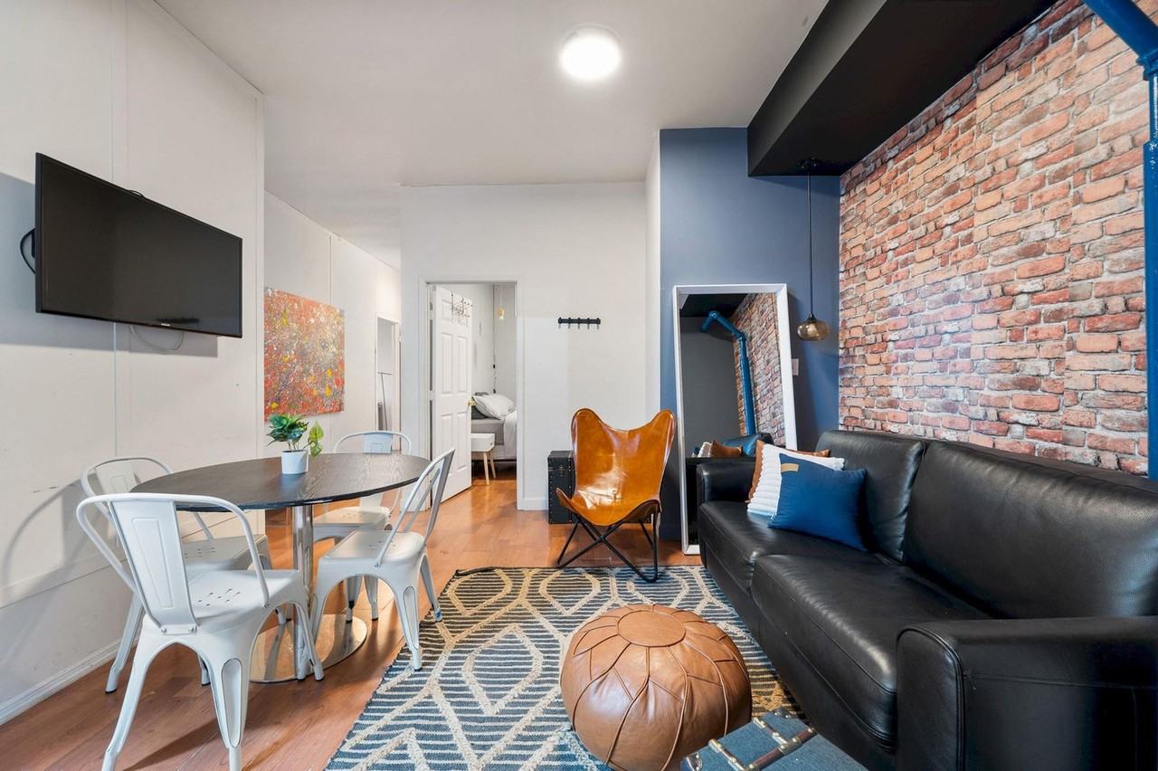 446 10th Ave #1039019P - Photo 3 of 16