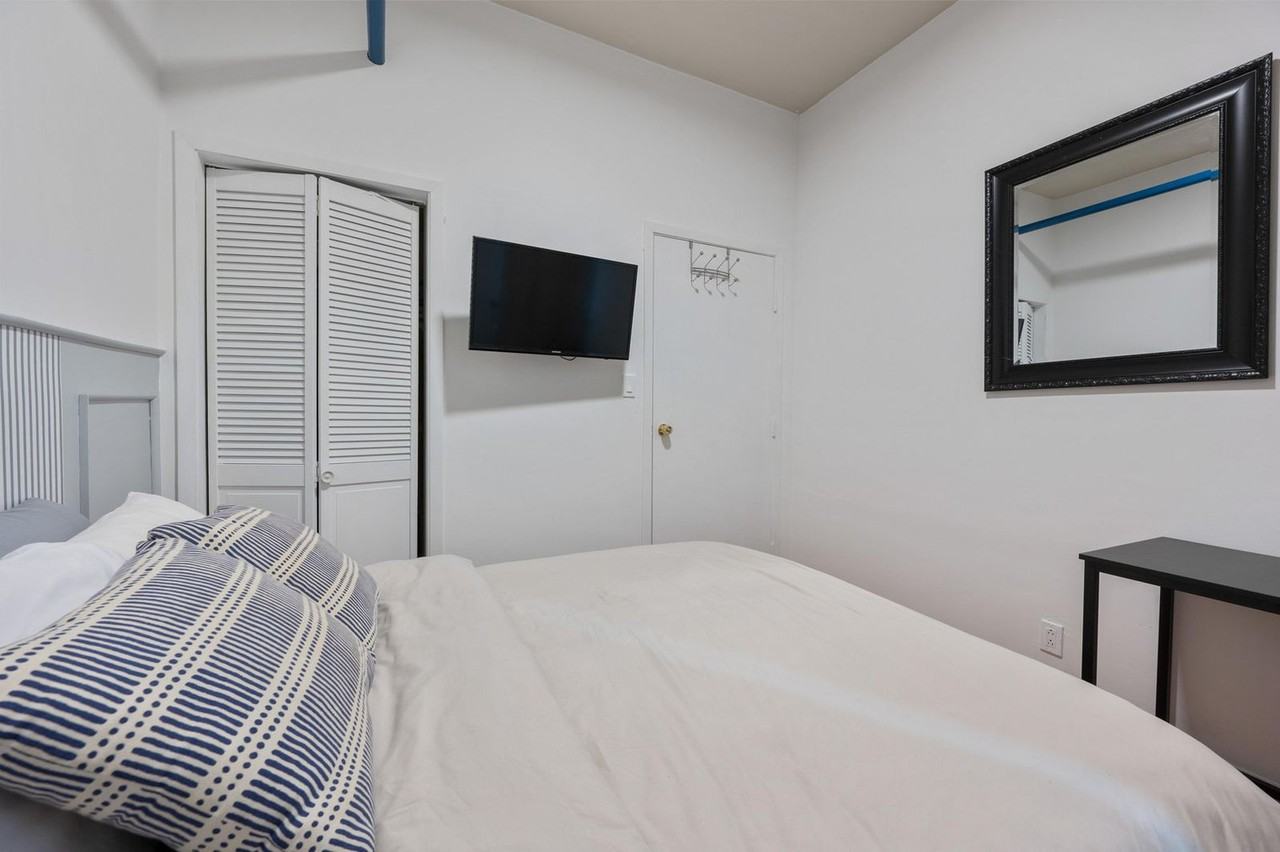 446 10th Ave #1039019P - Photo 5 of 16