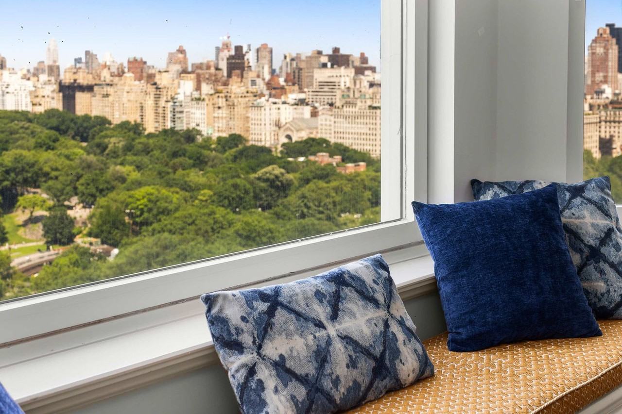 160 Central Park S #1256830P - Photo 5 of 19