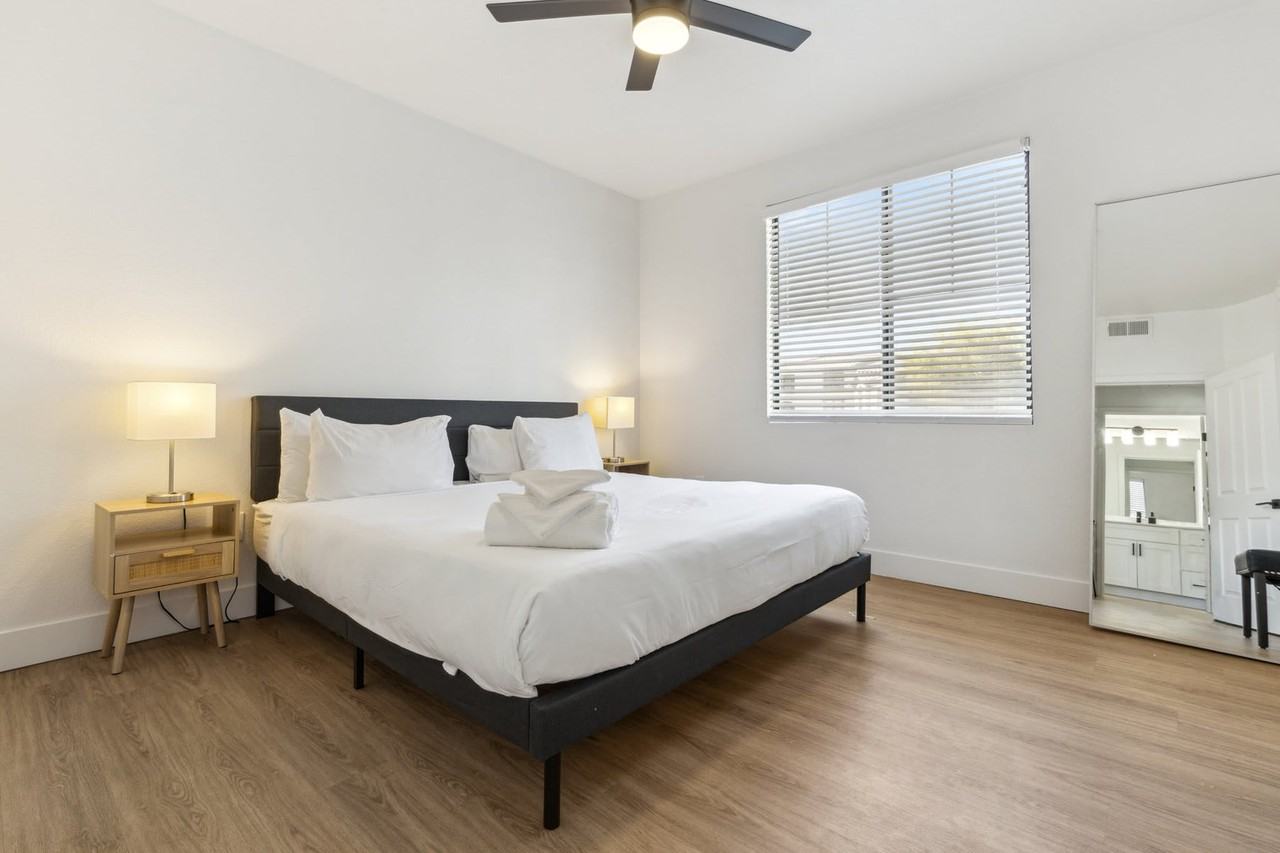 9450 W Cabela Dr #1054663P - Photo 4 of 36