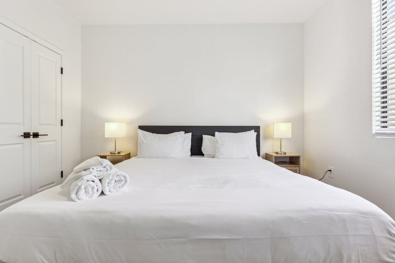 9450 W Cabela Dr #1054663P - Photo 7 of 36