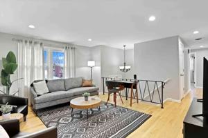 featured image of 1523 Bates Ln