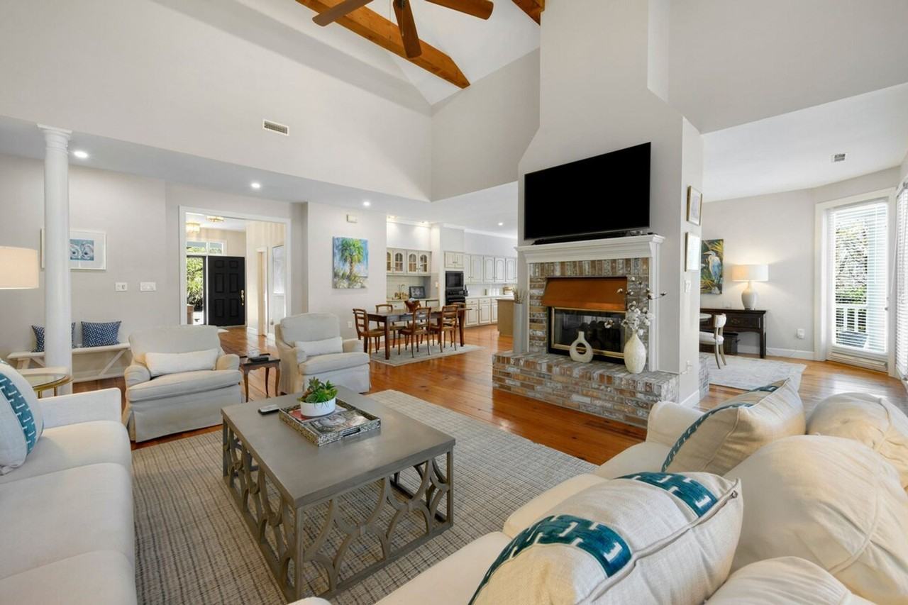 125 Brandon Way #1253412P - Photo 3 of 28