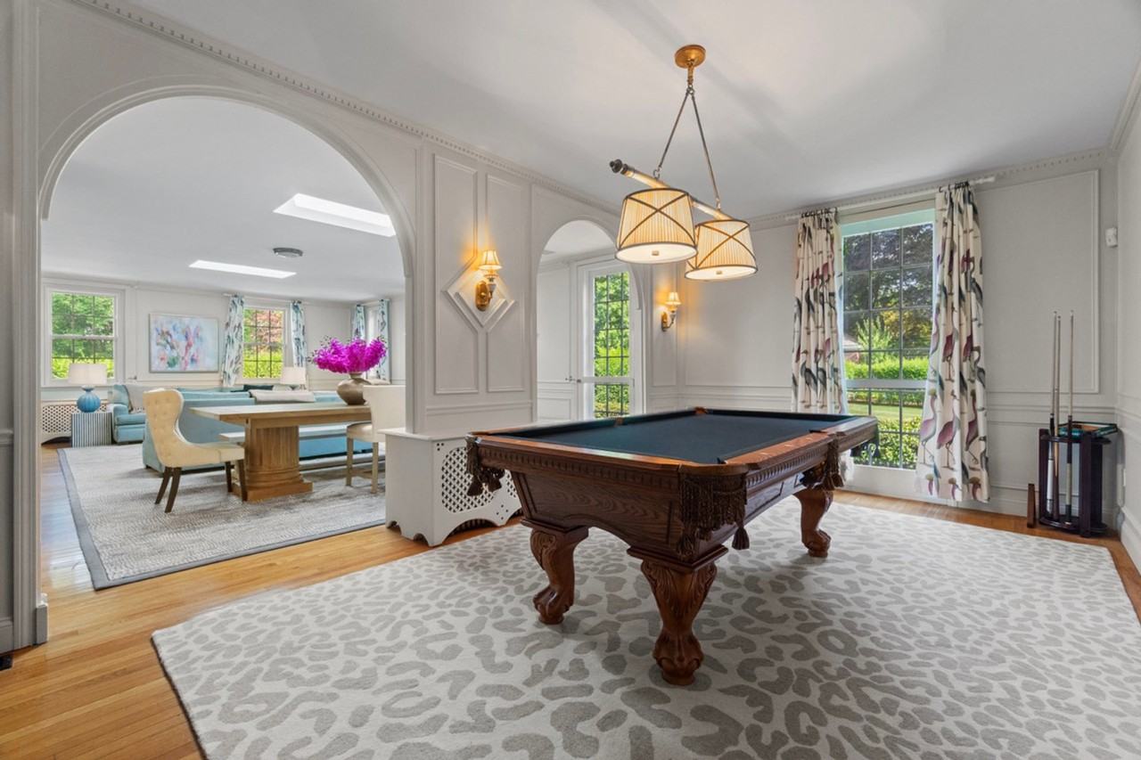 91 Algonquin Rd #1262033P - Photo 4 of 45