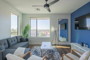 featured image of 812 W 1st St