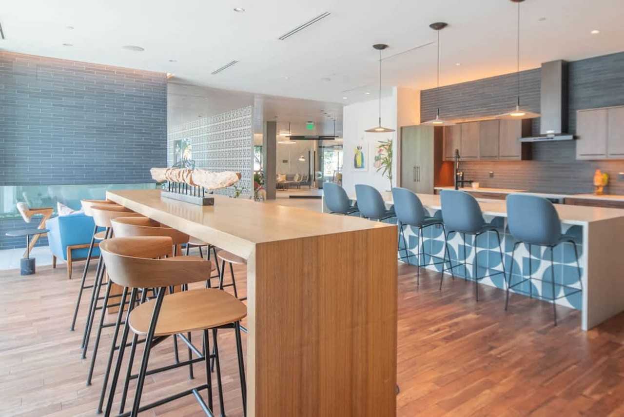 701 West Rio Salado Parkway - Photo 6 of 39