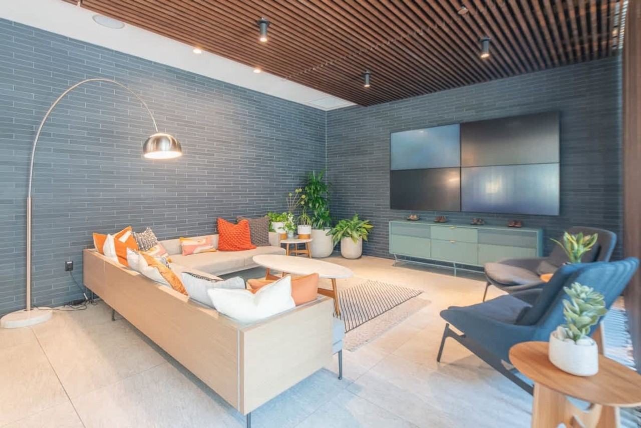 701 West Rio Salado Parkway - Photo 4 of 39