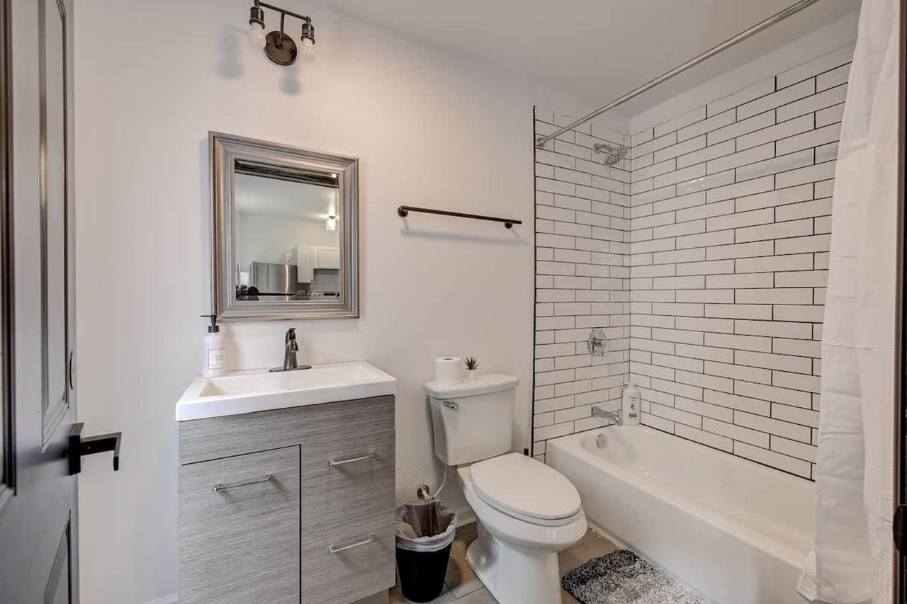 1927 N Prospect Ave #1263186P - Photo 7 of 19