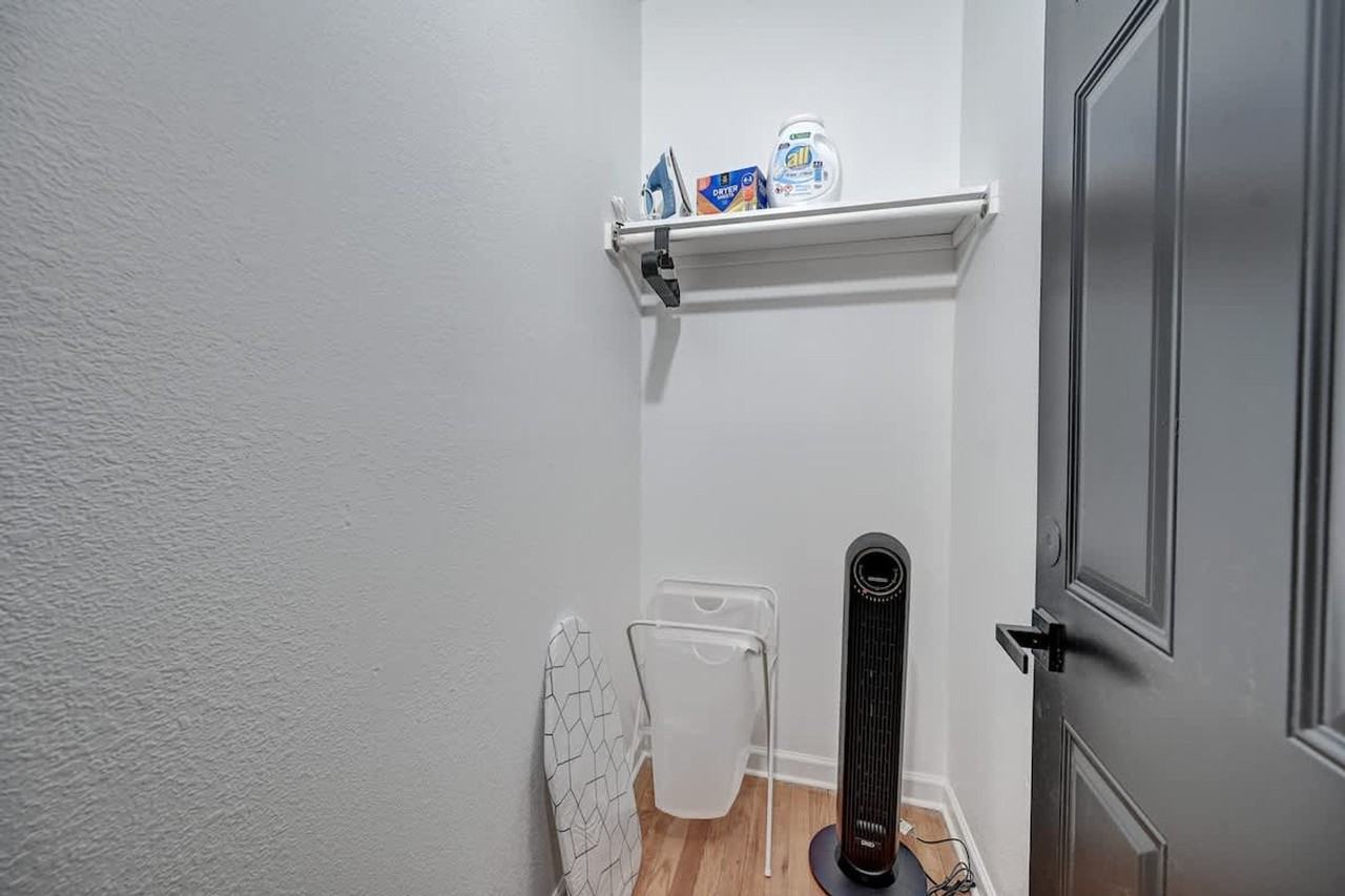 1927 North Prospect Avenue - Photo 6 of 18