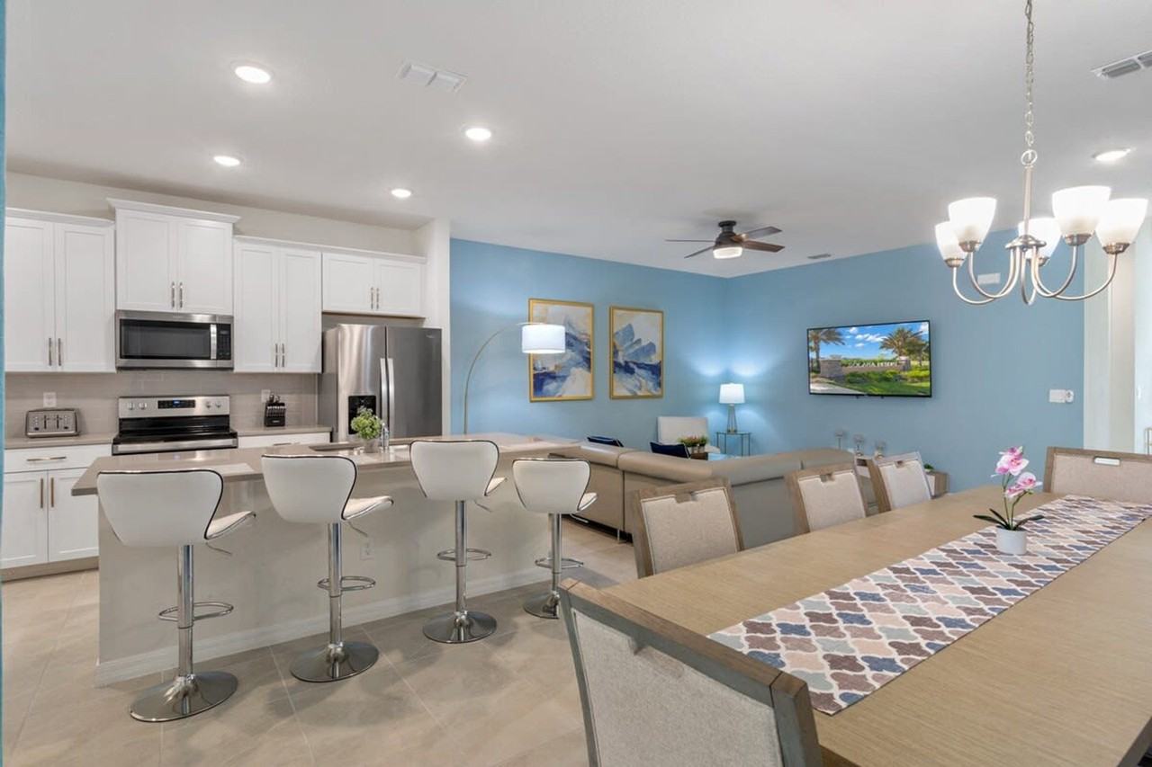 1828 Tropical Palms Cir #1263239P - Photo 5 of 44