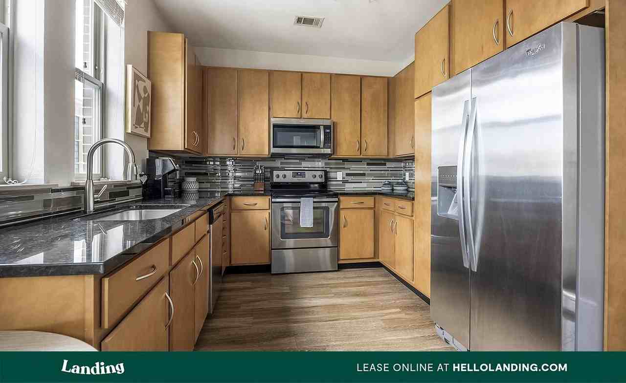 1550 N Raleigh St - Photo 5 of 50