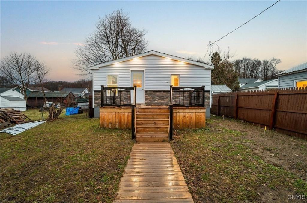 5 Church St - Photo 2 of 19