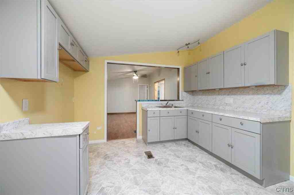 5 Church St - Photo 3 of 19