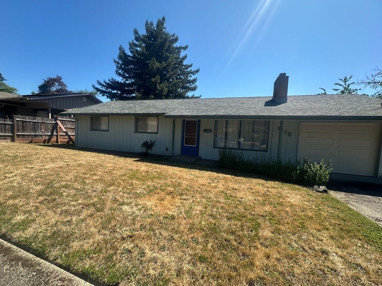 1115 Nw 35th St - Photo 2 of 18