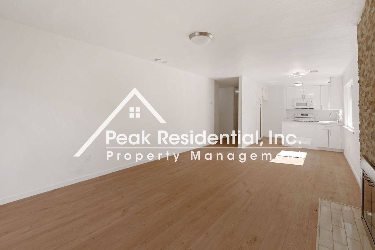 37 Park Ave - Photo 3 of 16