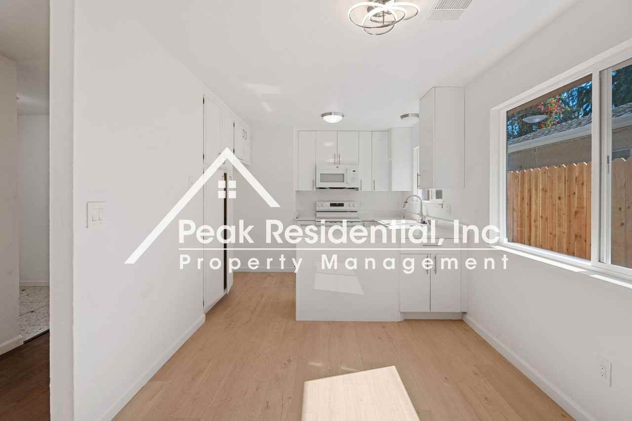 37 Park Ave - Photo 6 of 16