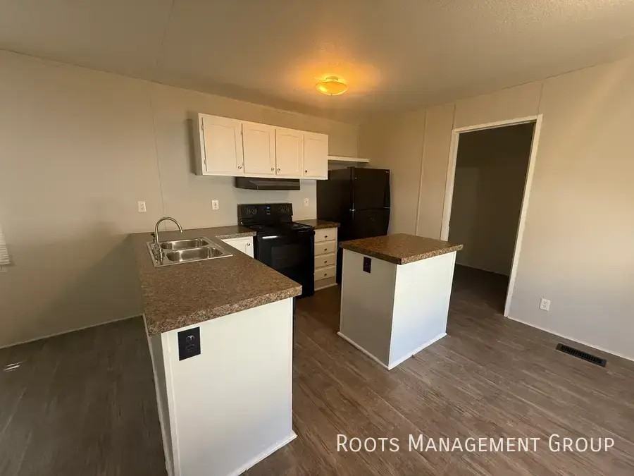 9 Springlake Dr #9SP - Photo 3 of 18
