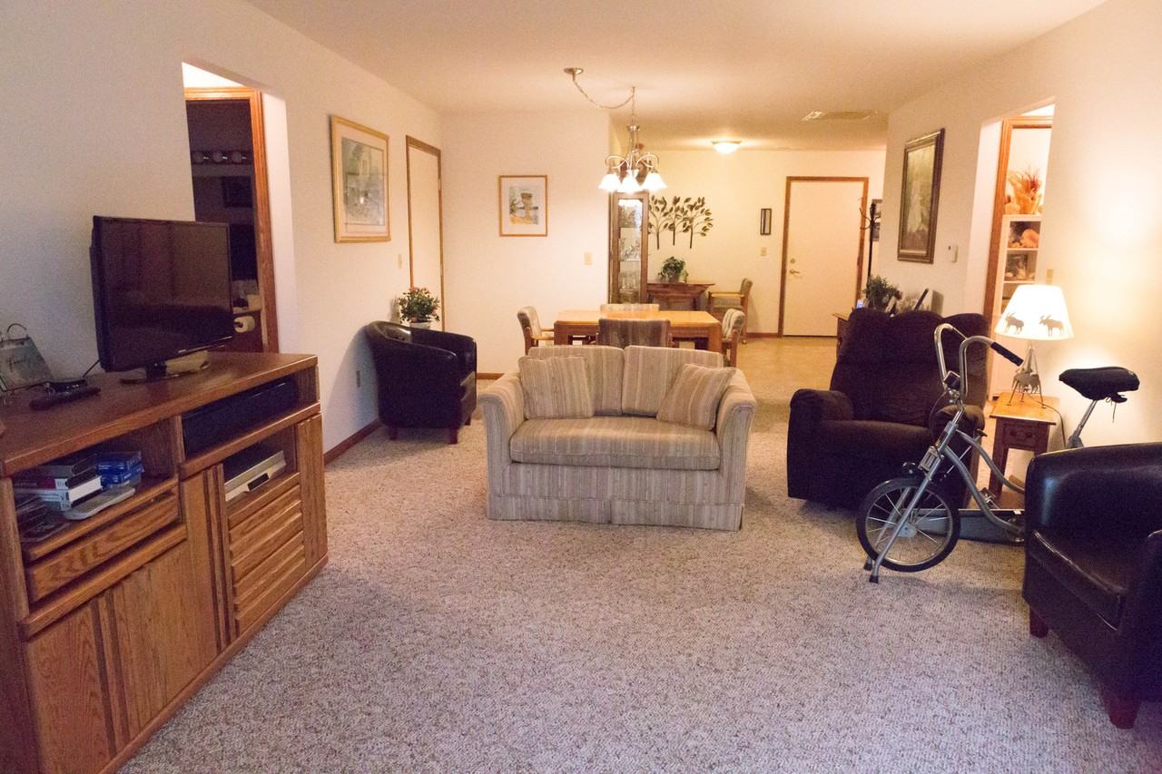 Kennedy Apartments 1 - Photo 3 of 8