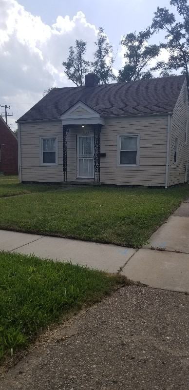 19315 Mackay St - Photo 3 of 28