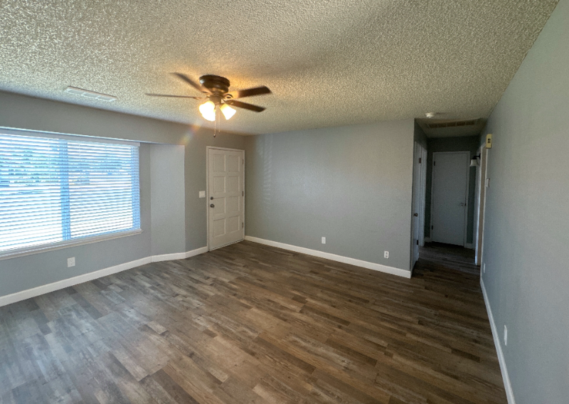 1306 1316 13Th St #1306 - Photo 2 of 9