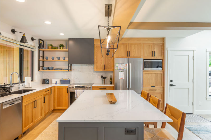 9047 51st Ave Ne - Photo 7 of 19