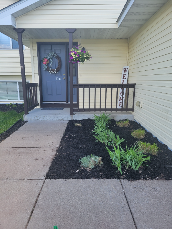 470 Martin Way - Photo 2 of 20