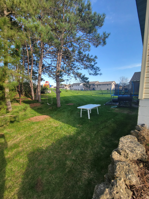 470 Martin Way - Photo 3 of 20