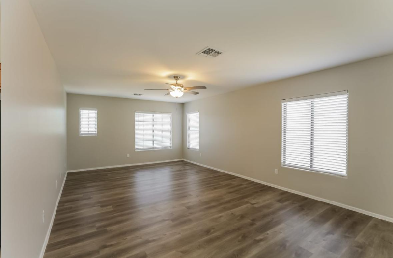 6252 Southdrive - Photo 3 of 12