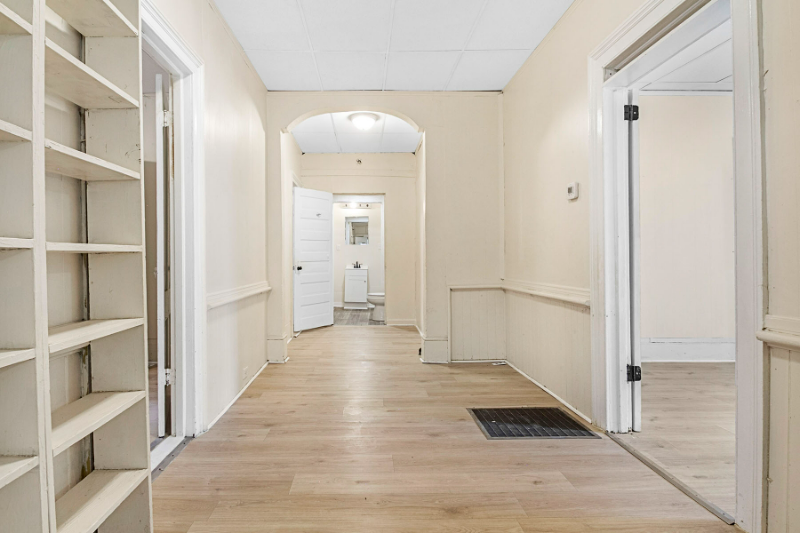 1394 Ross Street - Photo 5 of 20